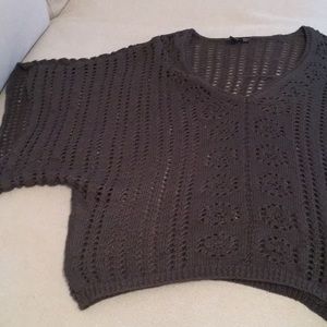 Adorable green top! Size Small!